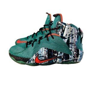 Nike Unisex Kids Lebron XII 685181-303 Green Christmas Basketball Shoes Sz US 6Y